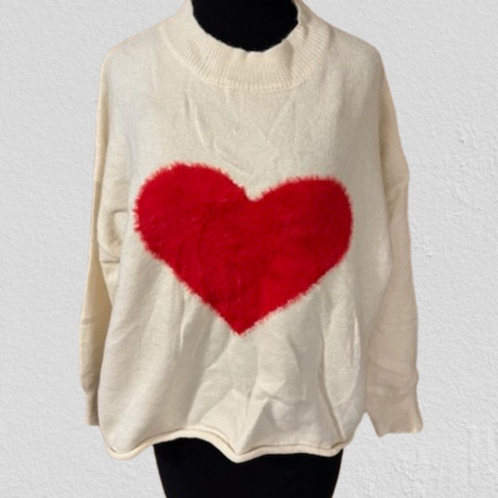 Main Strip Ivory Fuzzy Heart Sweater (2) 4282 NWT Boutique - Picture 1 of 7